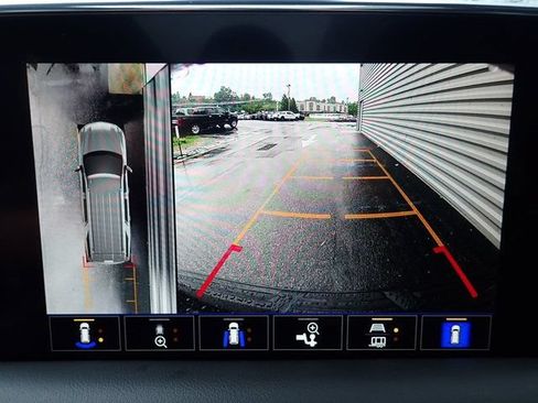 Used 2024 Chevrolet Tahoe Premier w/ Premium Package AWD/4WD image 28