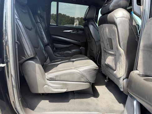 Used 2015 Cadillac Escalade ESV Platinum AWD/4WD image 15