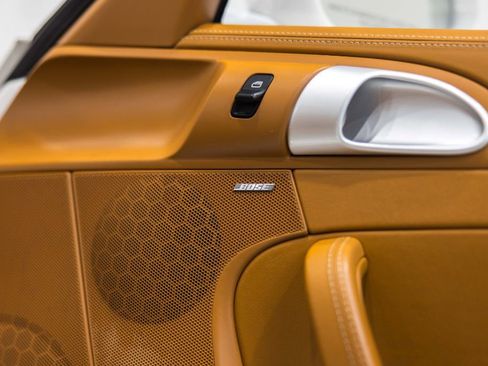 Used 2011 Porsche 911 Turbo S image 18