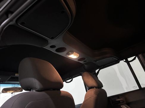 Used 2017 Jeep Wrangler Unlimited Sport image 31