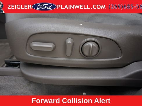 Used 2021 Chevrolet Traverse LT AWD/4WD image 16