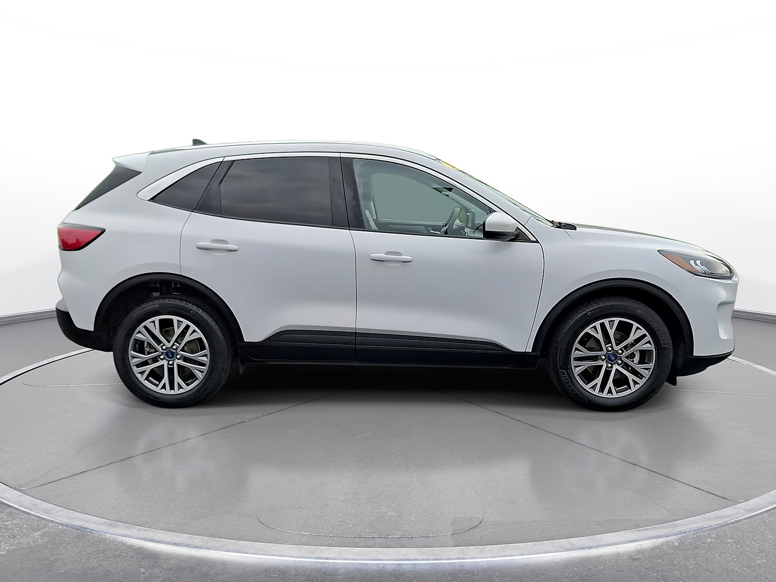 Used 2022 Ford Escape SEL AWD/4WD image 9