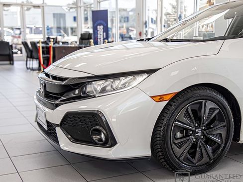 Used 2019 Honda Civic EX image 5