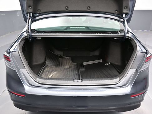 Used 2023 Honda Accord EX image 26