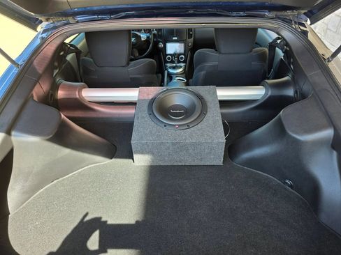 Used 2015 Nissan 370Z Coupe RWD image 5