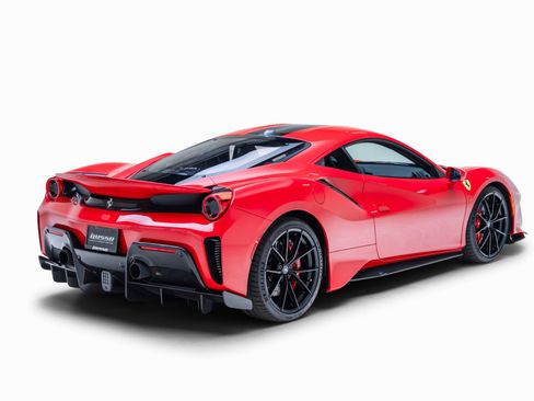 Used 2020 Ferrari 488 Pista Coupe RWD image 41