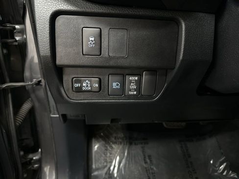Used 2021 Toyota Tacoma TRD Off-Road w/ Technology Package AWD/4WD image 36