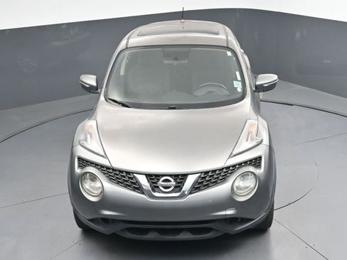 Used 2015 Nissan Juke SV image 31