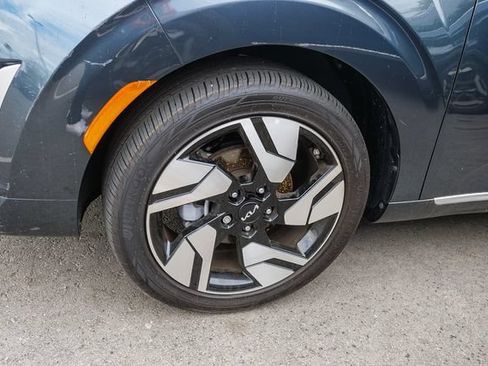 Certified 2025 Kia Soul GT-Line w/ GT-Line Technology Package FWD image 8