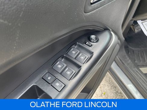 Used 2021 Chevrolet Colorado LT w/ Safety Package AWD/4WD image 15