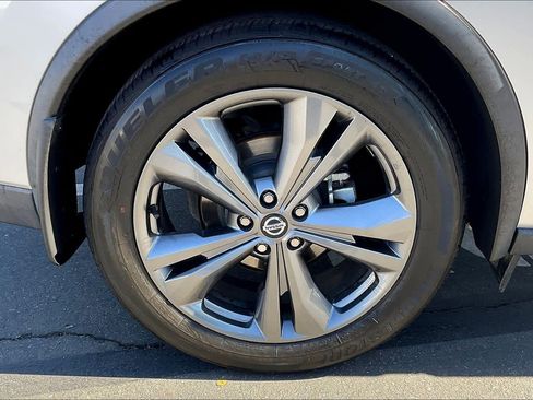 Used 2020 Nissan Murano Platinum image 11