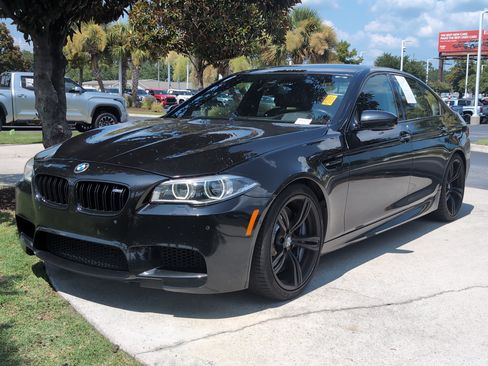Used 2016 BMW M5 RWD image 5
