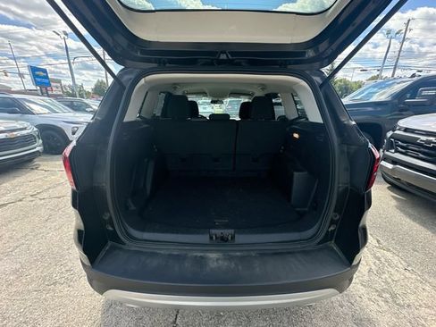 Used 2019 Ford Escape SE FWD image 29