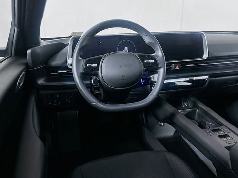 Used 2024 Hyundai Ioniq 6 SE RWD image 17