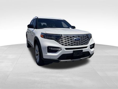 Used 2022 Ford Explorer Platinum w/ Technology Package AWD/4WD image 7