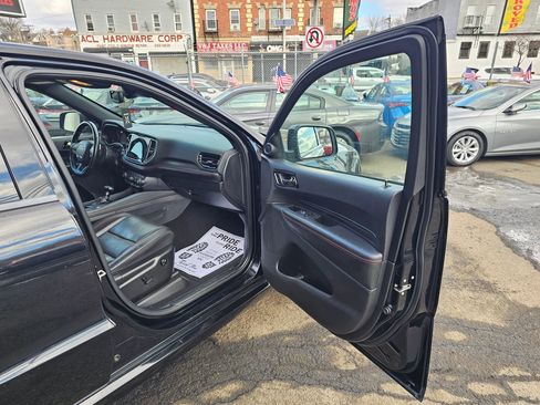 Used 2024 Dodge Durango GT image 11