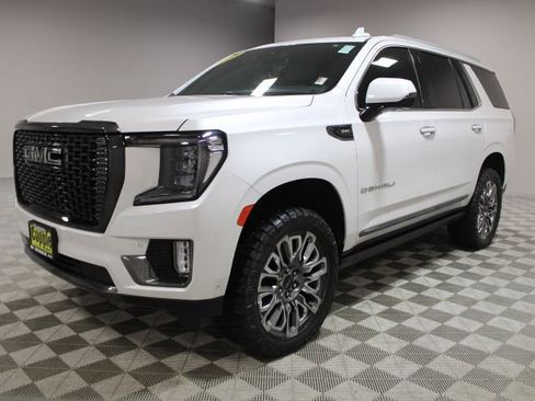 Used 2023 GMC Yukon Denali Ultimate image 8