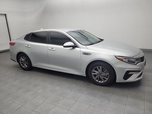 Used 2020 Kia Optima LX FWD image 11