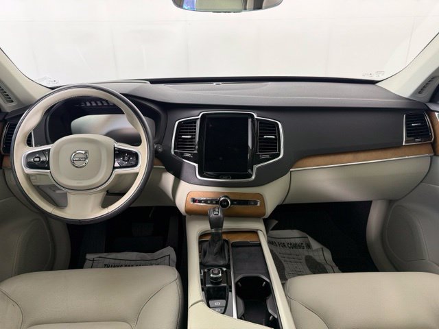 Used 2022 Volvo XC90 T6 Momentum w/ Advanced Package AWD/4WD image 27