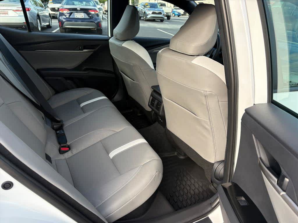 Used 2026 Toyota Camry SE FWD image 18