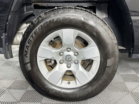 Used 2021 RAM 1500 Big Horn image 32