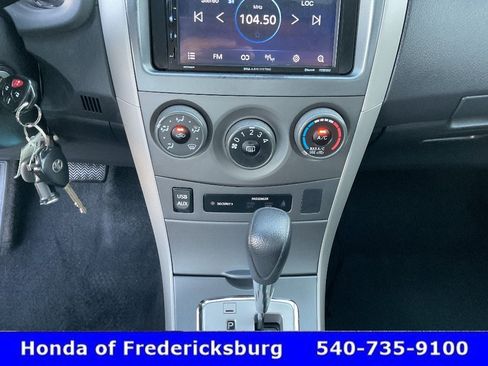Used 2013 Toyota Corolla S w/ Premium Pkg FWD image 30