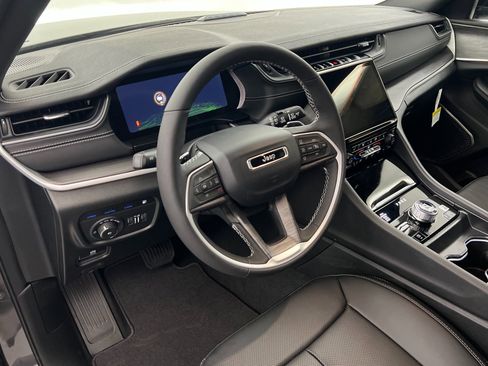 New 2024 Jeep Grand Cherokee Limited 4xe w/ Luxury Tech Group II AWD/4WD image 15