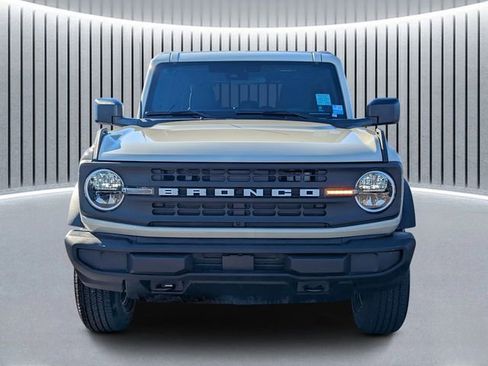 New 2025 Ford Bronco 4-Door image 9