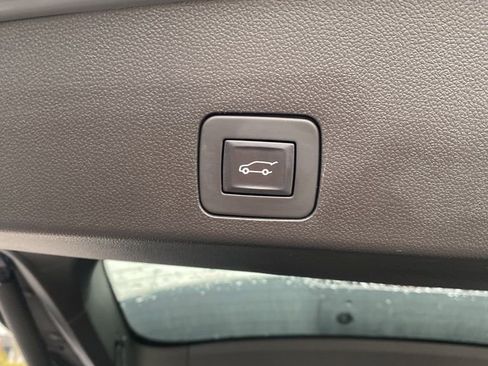 Used 2022 Buick Encore GX Essence w/ Experience Buick Package AWD/4WD image 21