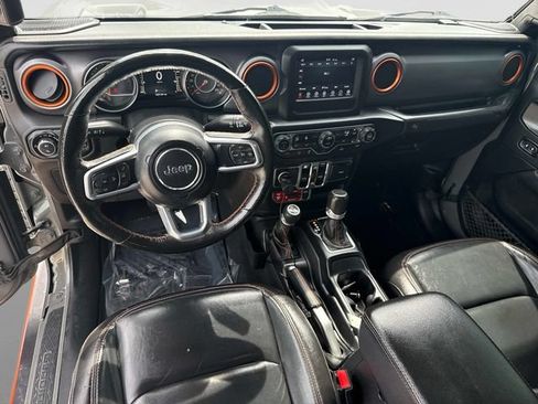 Used 2021 Jeep Gladiator Mojave w/ Cold Weather Group AWD/4WD image 16