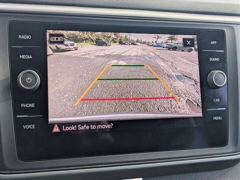 Used 2021 Volkswagen Atlas Cross Sport SE image 13