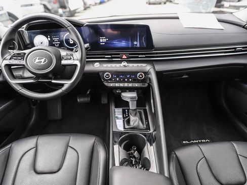 Certified 2024 Hyundai Elantra Limited FWD image 12