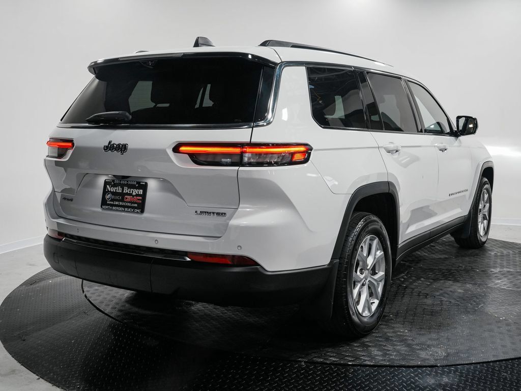 Used 2023 Jeep Grand Cherokee L Limited w/ Luxury Tech Group II AWD/4WD image 8