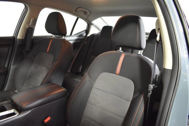 Certified 2024 Nissan Sentra SR FWD image 10