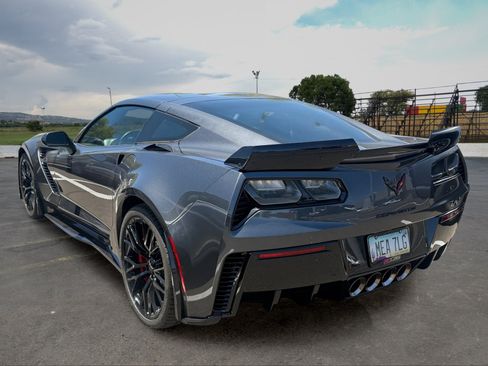 Used 2017 Chevrolet Corvette Z06 RWD image 4