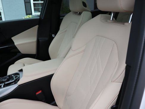 Used 2026 BMW X3 M50 AWD/4WD image 32