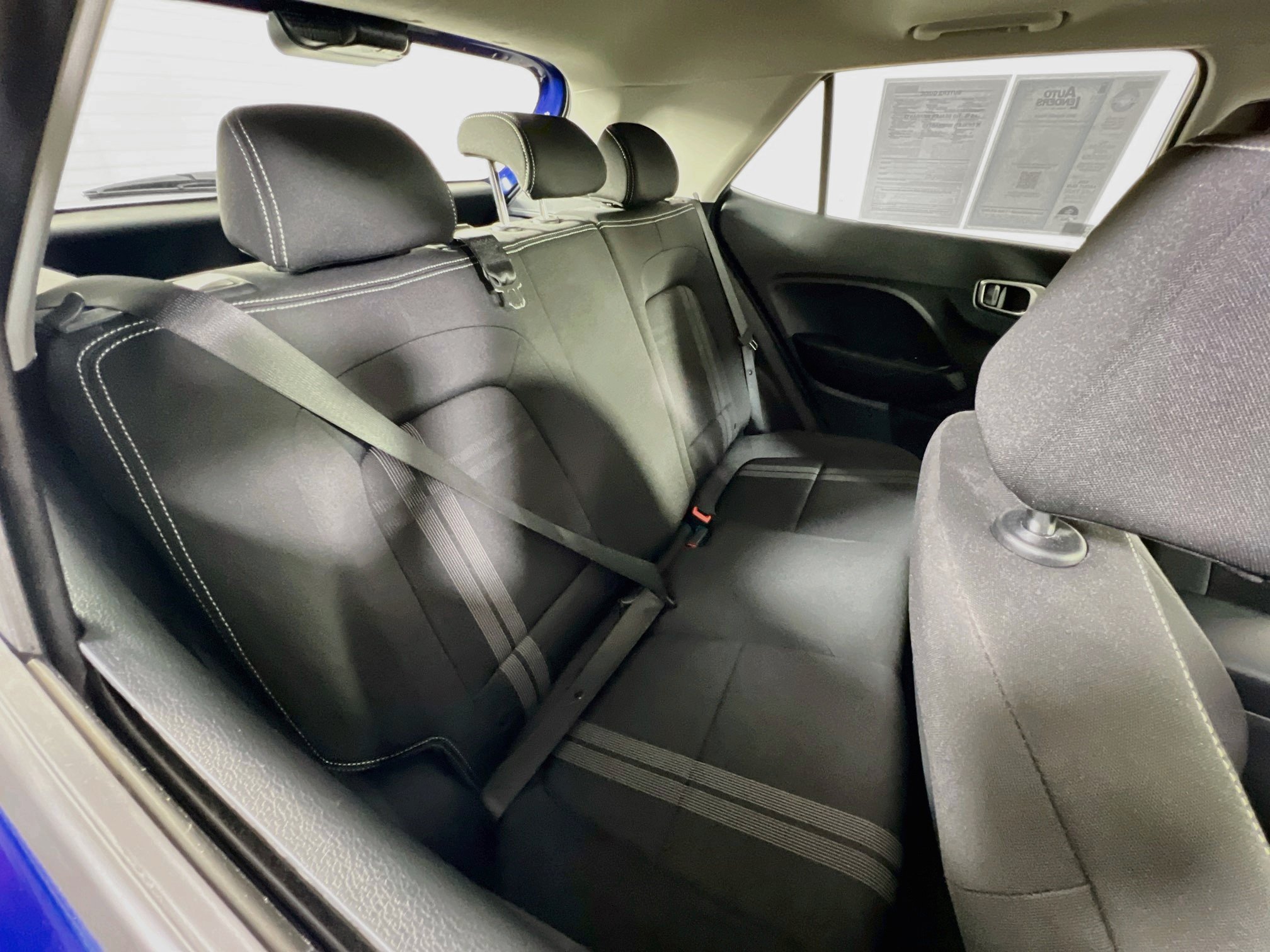 Used 2023 Hyundai Venue SEL FWD image 25