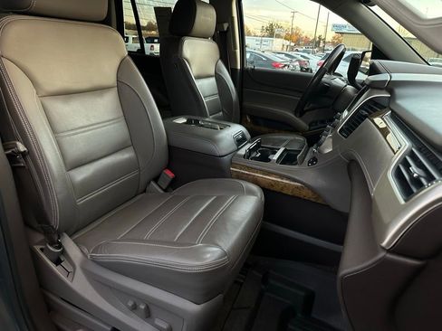 Used 2017 GMC Yukon Denali w/ Open Road Package image 18