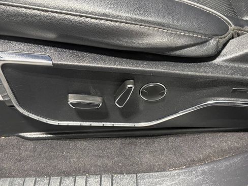 Used 2023 Ford F150 Lariat w/ Equipment Group 502A High image 10