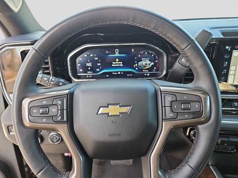 Used 2024 Chevrolet Silverado 2500 High Country image 19