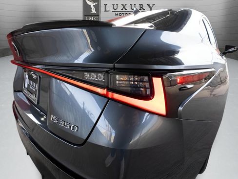 Used 2022 Lexus IS 350 F Sport RWD image 9