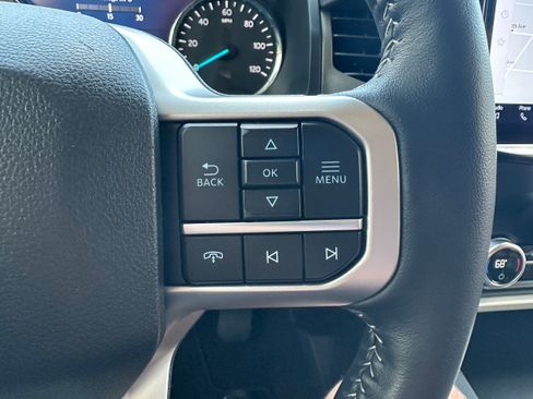 Used 2024 Ford Expedition XLT AWD/4WD image 25