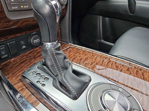 Used 2019 Nissan Armada SL w/ Premium Package image 21