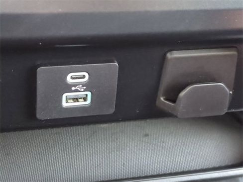 Used 2023 Ford F150 XLT image 21