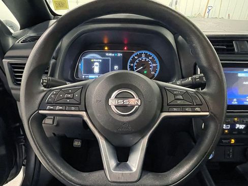 Used 2023 Nissan Leaf S image 31