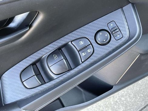 Used 2025 Nissan Sentra S image 16