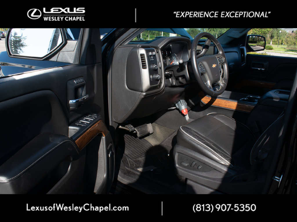 Used 2017 Chevrolet Silverado 1500 High Country AWD/4WD image 14
