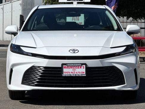 Certified 2025 Toyota Camry LE FWD image 8