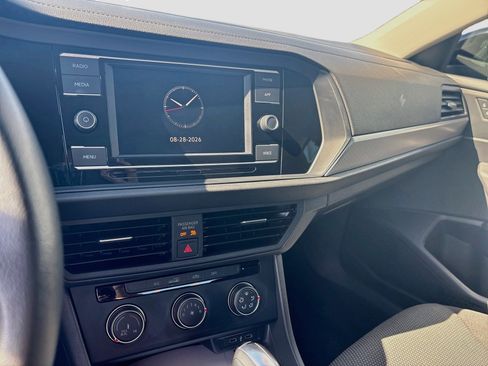 Used 2020 Volkswagen Jetta S FWD image 4