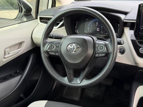 Used 2026 Toyota Corolla LE w/ LE Premium Package FWD image 15